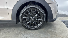 MINI Hatchback 1.5 Cooper Classic 5dr Auto [Nav Pack] Petrol Hatchback